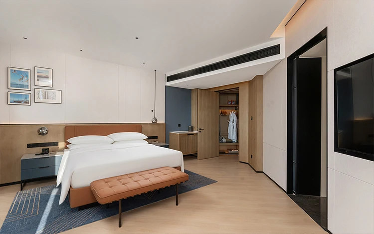 Custom Hilton Hotel Furniture 3-Star Custom MDF/Plywood Bedroom Furniture for Hotels and Apartments