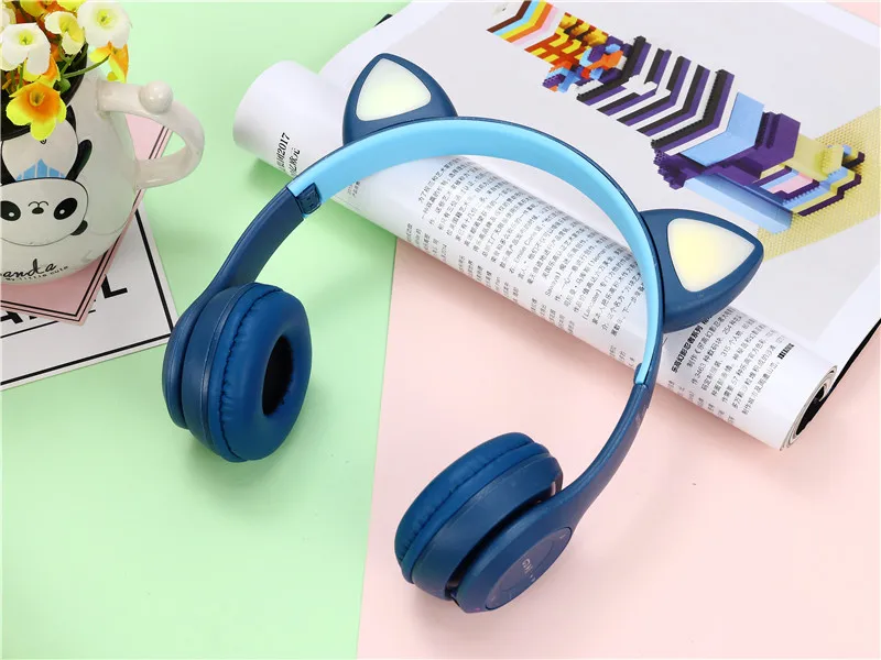 Wholesale price Y47 Wireless Headphones Cat Ears Headset Gaming Noise Canceling Stereo Bass BT Earphone LED color light
