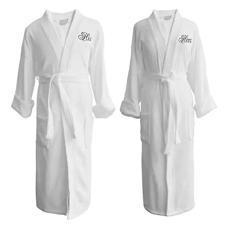 Small MOQ 100% Coral Fleece Bathrobe Embroider Black White Bath Robe Super Fluffy Soft Mr and Mrs Bathrobes for Men Women