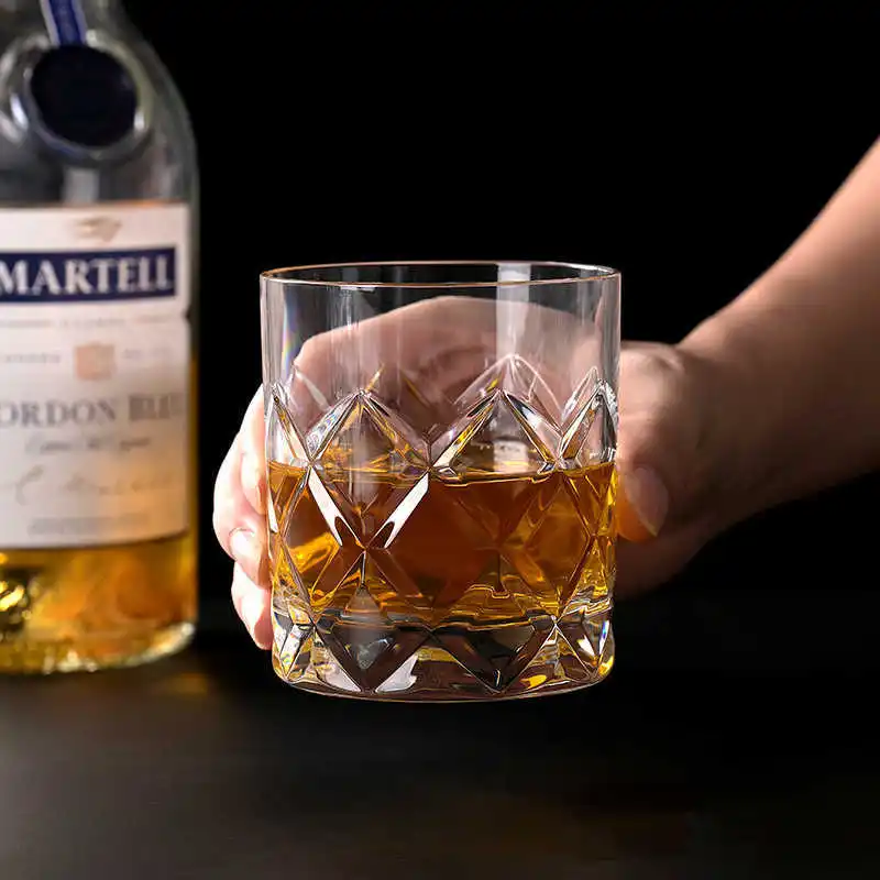 Shatterproof Plastic PC Whiskey Cocktail Shot Glass Vodka Cup Liquor Glass Rock Cup with Diamond Surface