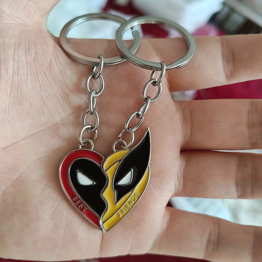 Wholesale Double Slug Deadpool Necklaces Creative Splice Couple Necklace Personalized Wolverine Mask Necklace