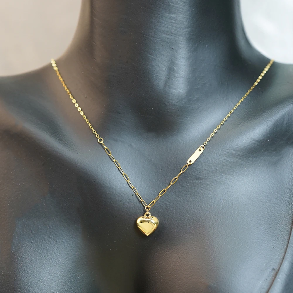 AU750 10k 14k 18k solid gold jewelry necklace chain OEM ODM custom love pendant Gift Party Wedding women heart 18k Gold necklace