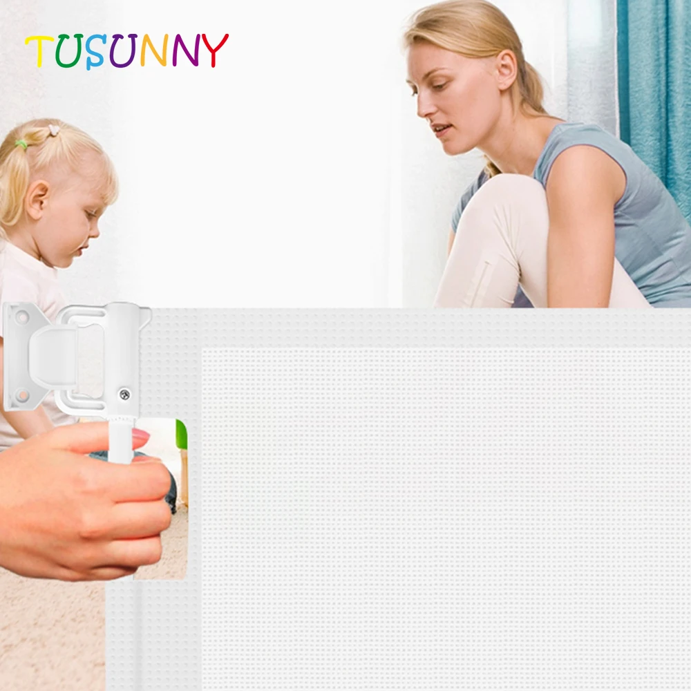 Retractable Baby Gate Child Safety Indoor/Outdoor Retractable Baby Gate Pet Barrier Gate