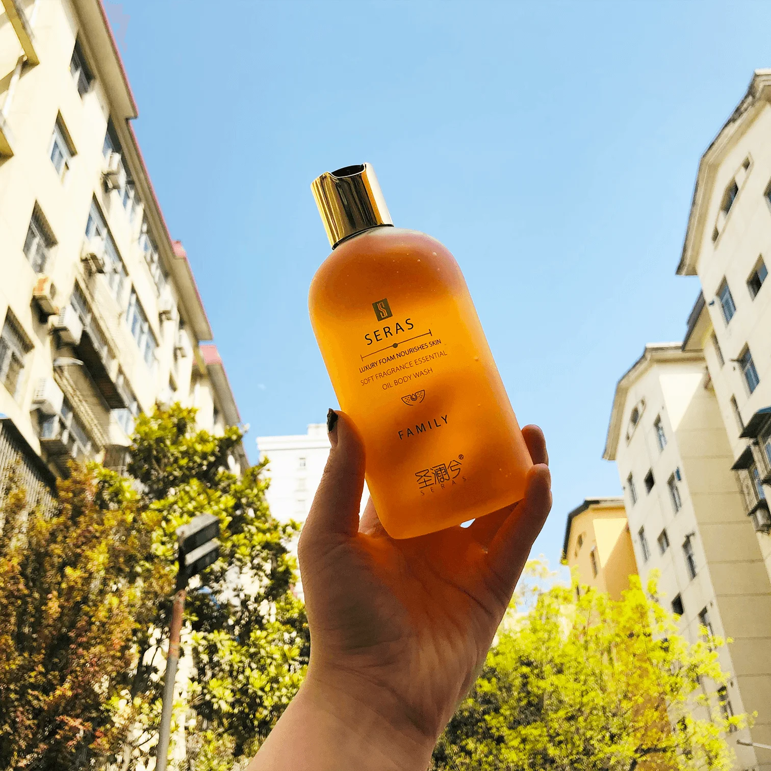 
Натуральный отбеливающий пенообразующий гель для душа для отелей, Собственная Марка 