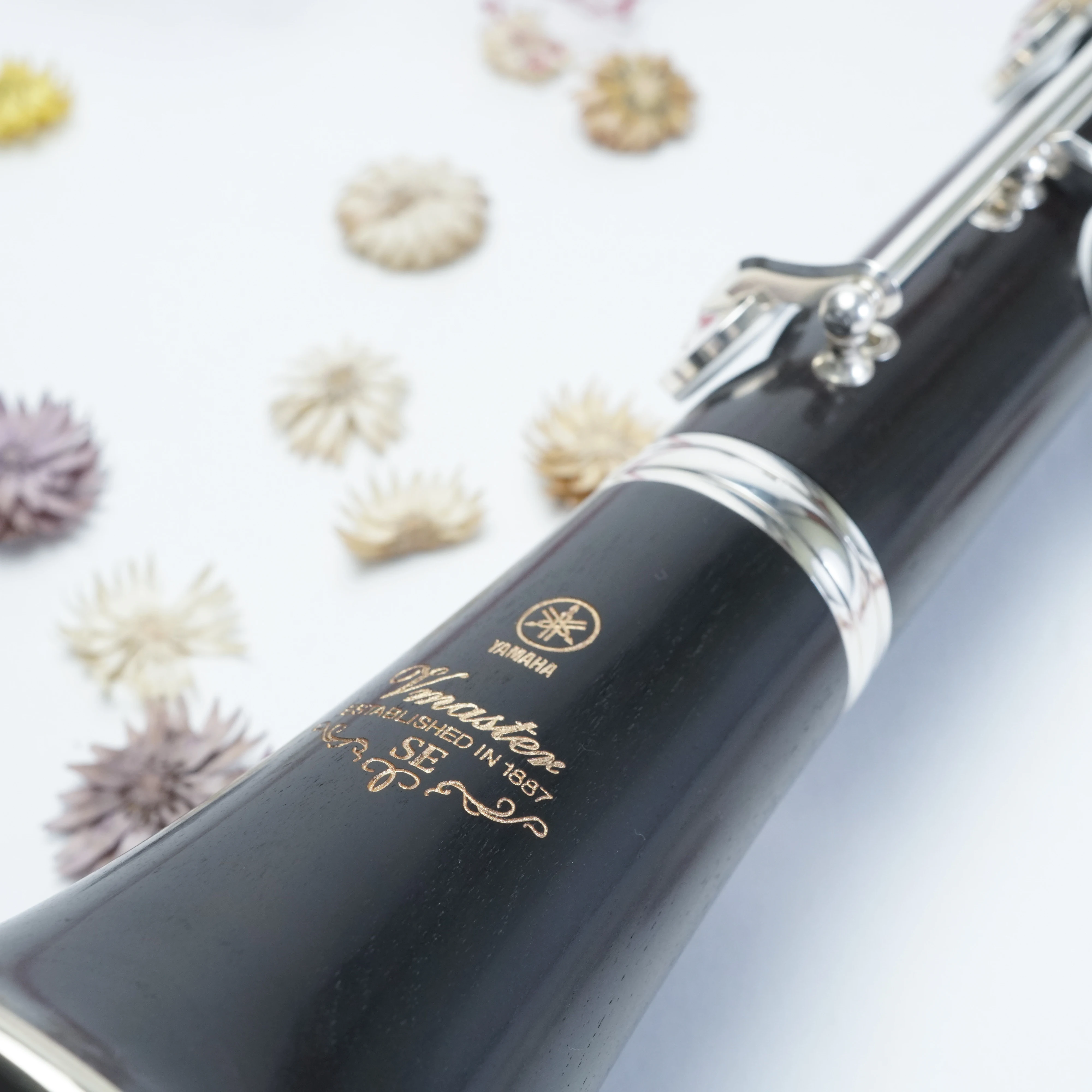 Wooden bass woodwind instruments by leading technology and craftsmanship