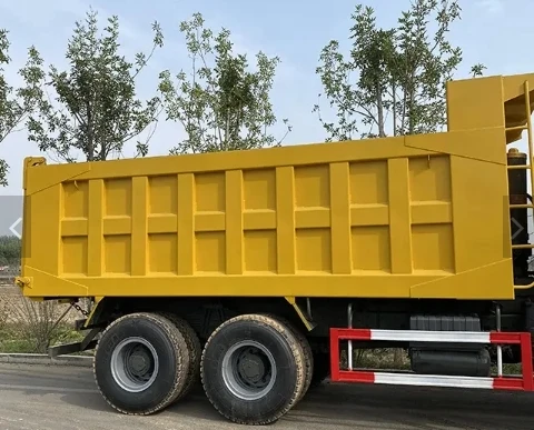 SINOTRUK HOWO 8x4 Used Dump Truck 12 Wheeler 30 Cubic Meters Loading Construction Transportation Heavy Tipper Truck