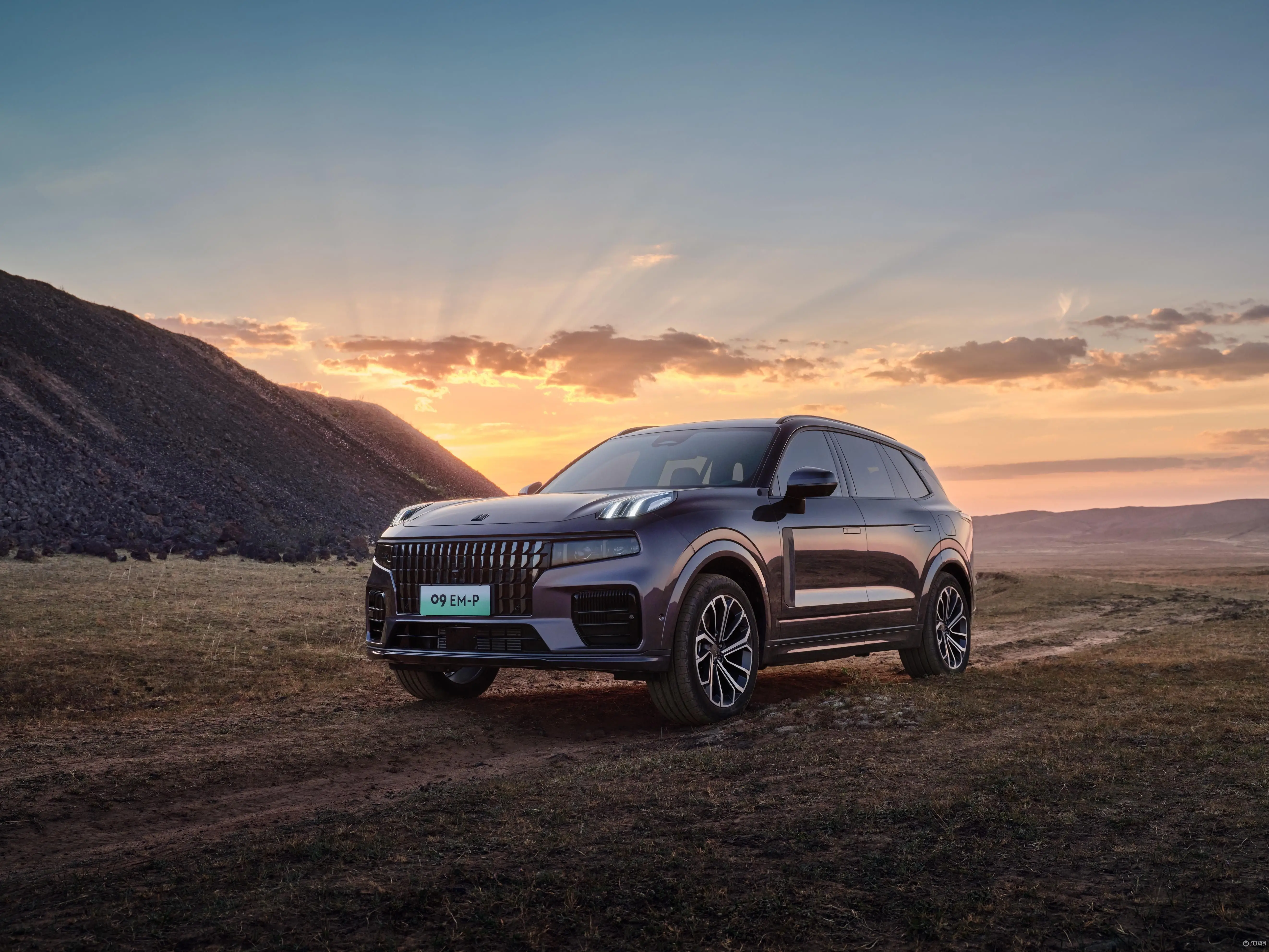 Lingke New China t Charging Luxury Sports Best Electric Hybrid Car Fast  2023 Lingke 09 PHEV 2.0TD EM-P Expedition AM Six Seats