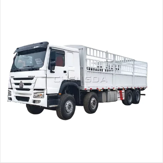 Second Hand Box Body Used 8x4 Cargo Truck 12Wheels Fence Cargo Truck