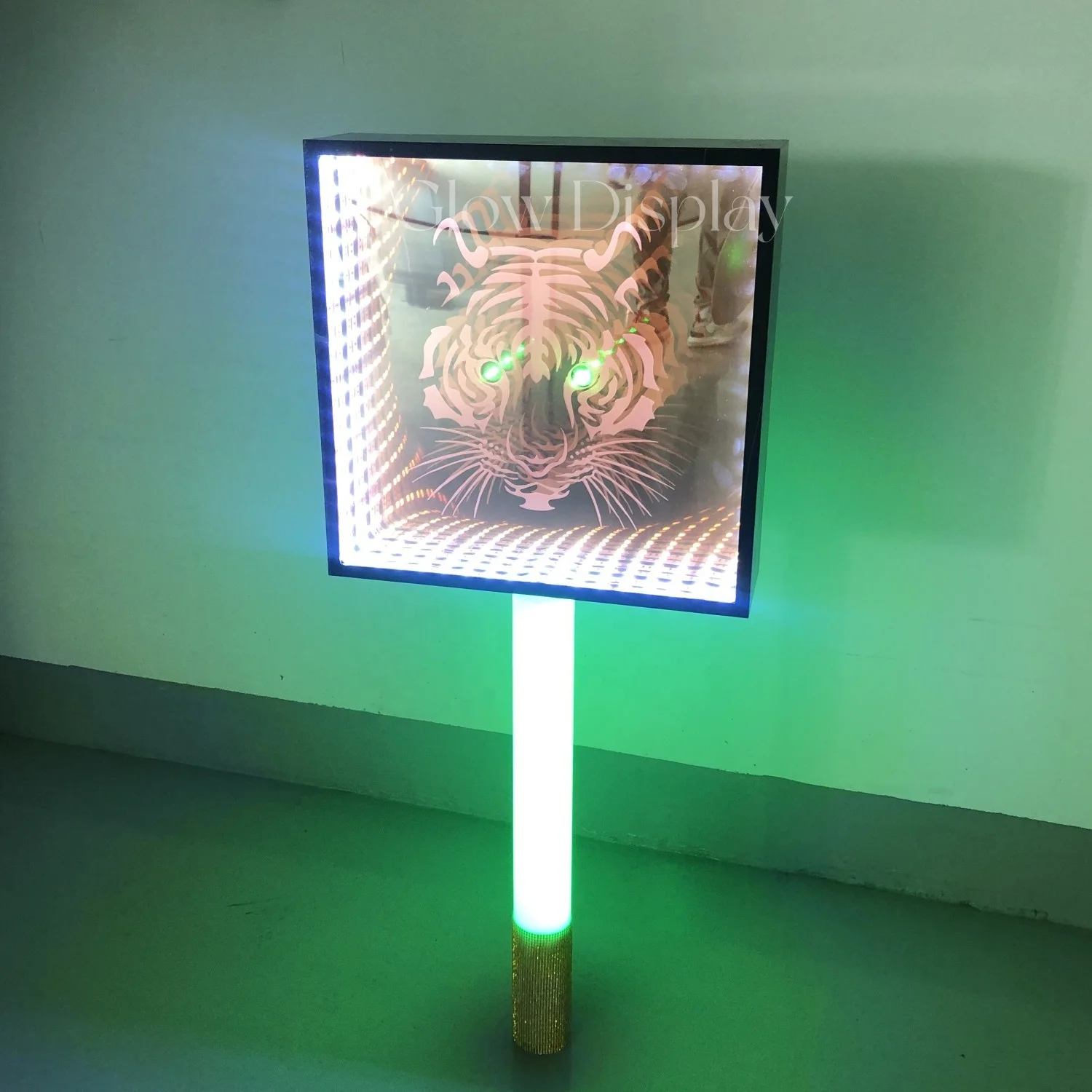 New Design Colorful Custom Base Champagne LED Bottle Presenter VIP Glorifier Display Sign with Laser Light for Night Club Lounge