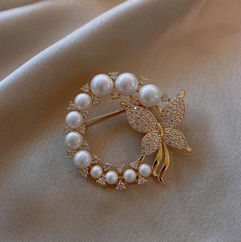 Fashion Gift Elegant Butterfly Rhinestone Crystal Simulated Pearl Brooches Flower Crown Brooch For Women