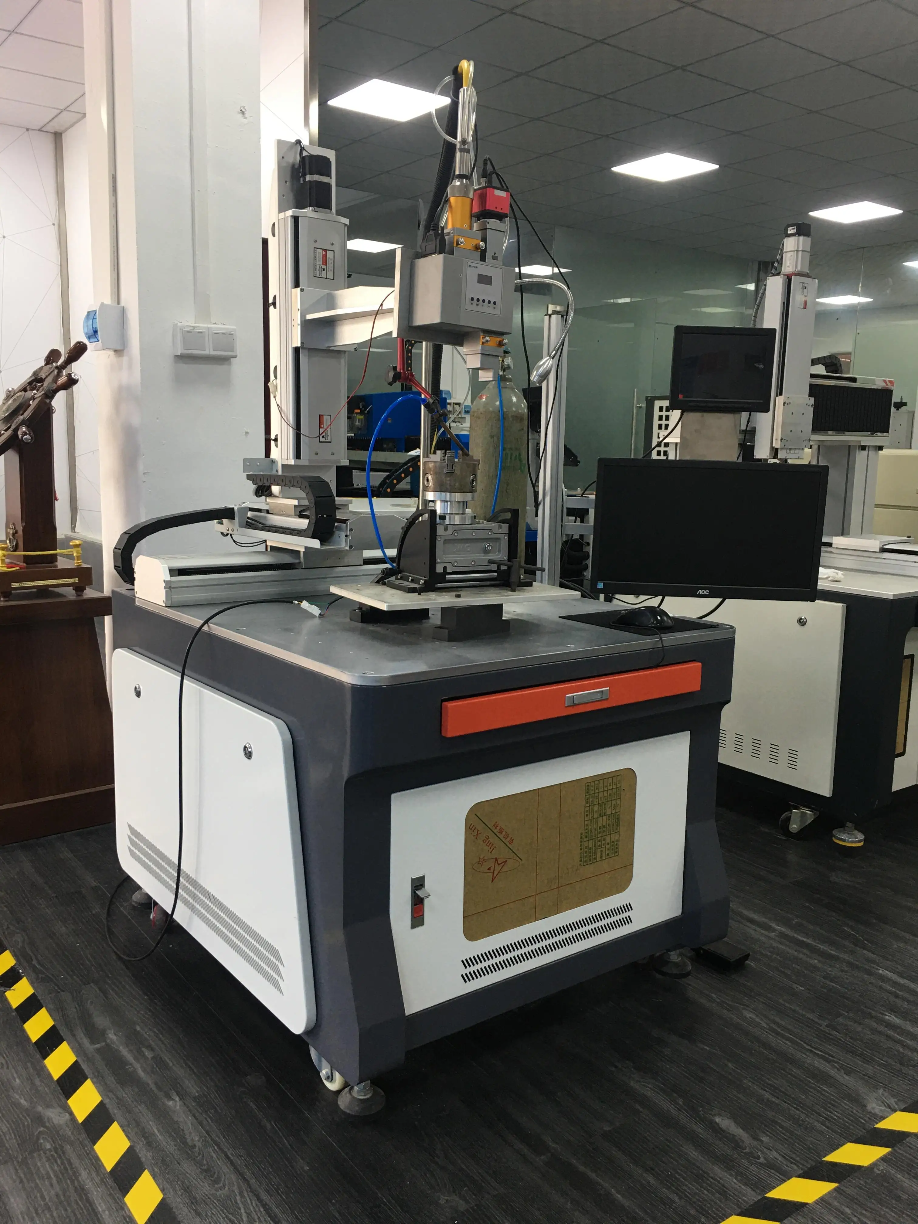 Bote 2000w Automatic Laser Welding Machine Manufacturing Plant Metal Laser Welder