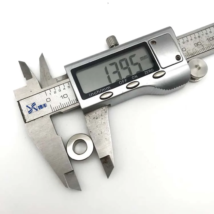 Low Price Guaranteed Quality Tarpaulin Eyelet Garment Accessory Small Eyelets