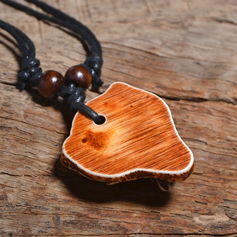 FX004 Vintage necklace Wolf head pendant men Choker Retro Charm Jewelry Punk style Imitation Yak Bone necklace Amulet Gift