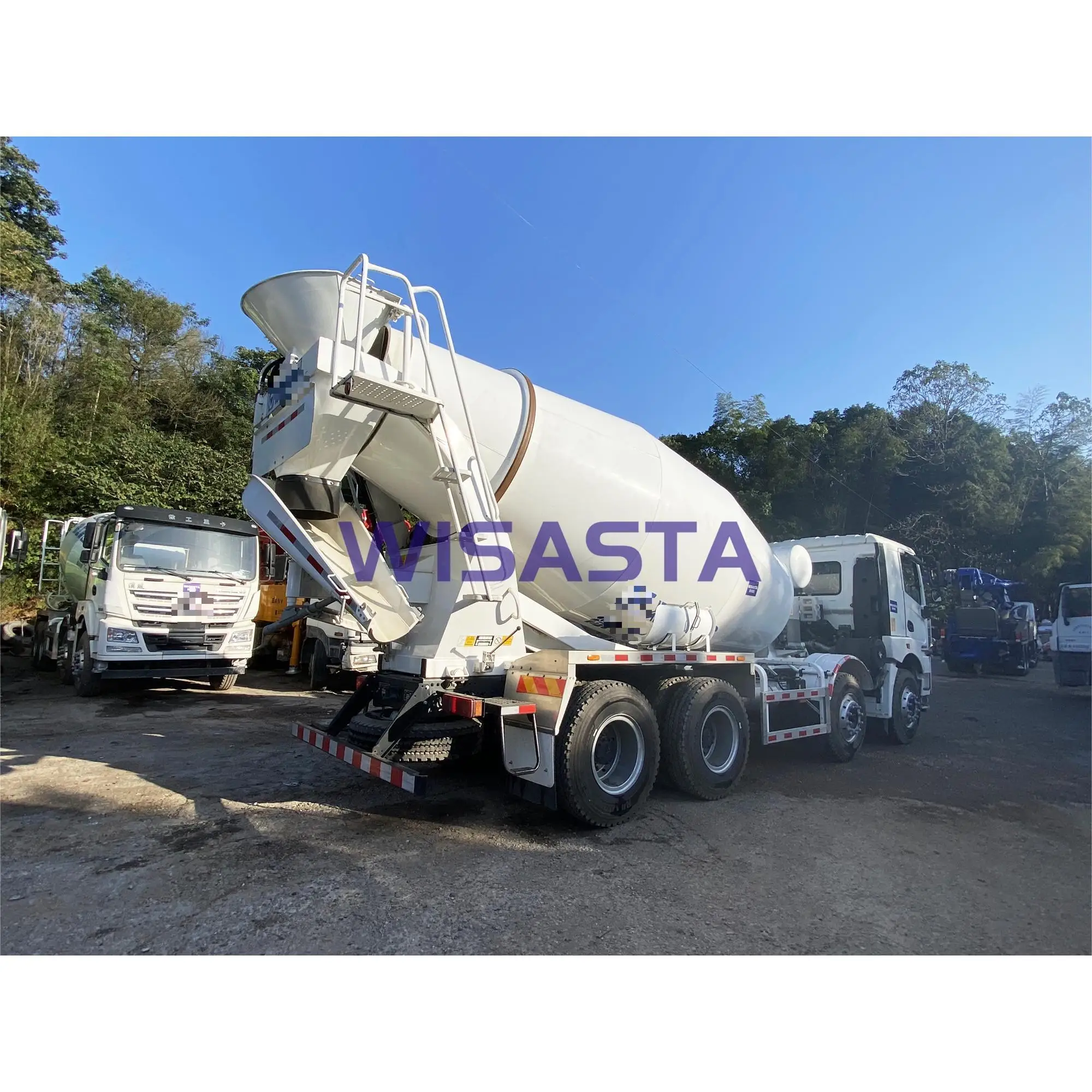 Heavy duty durable Chassis Large Capacity 6 8 12 cubic meters Cement Mixing machine Drum ready mixer concrete truck