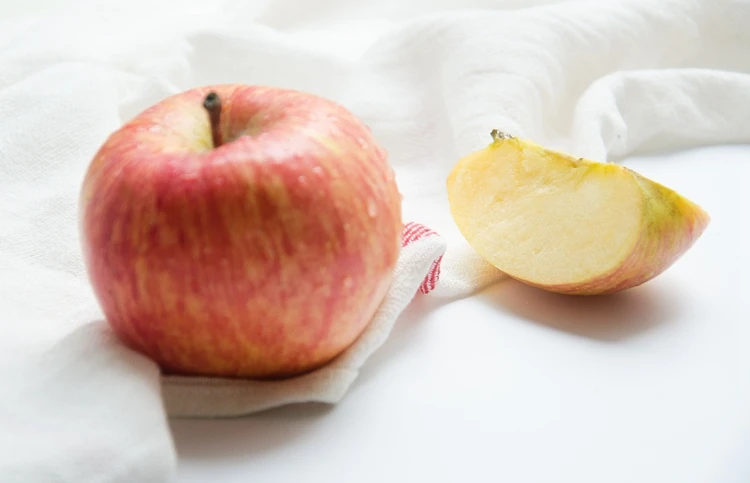 Sweet apples from China