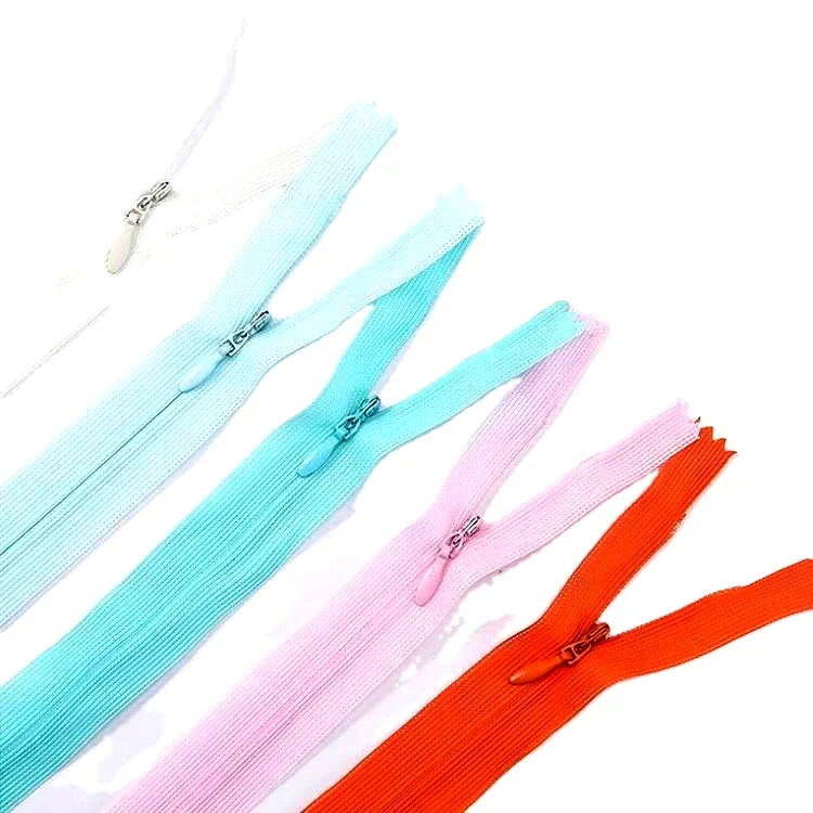 Top Quality XD-IP-R-001 Auto Lock Zipper Head 20cm Invisible magnetic puller Zipper For Wedding Dress