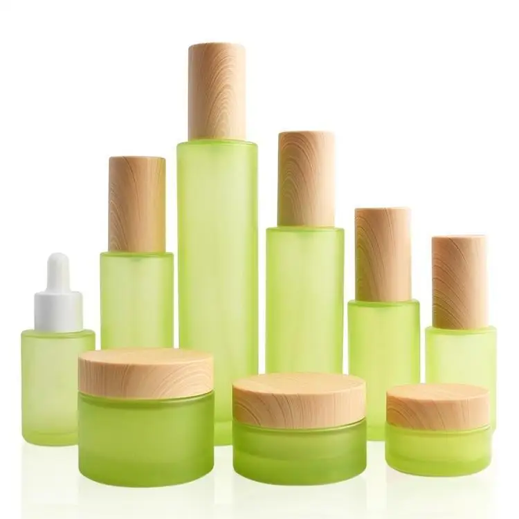 business trip 15ml 30ml 50ml Spray Bottles Empty Frosted Glass Lotion Spray Bottles Cosmetic Container Jar Vials with Bamboo Lid