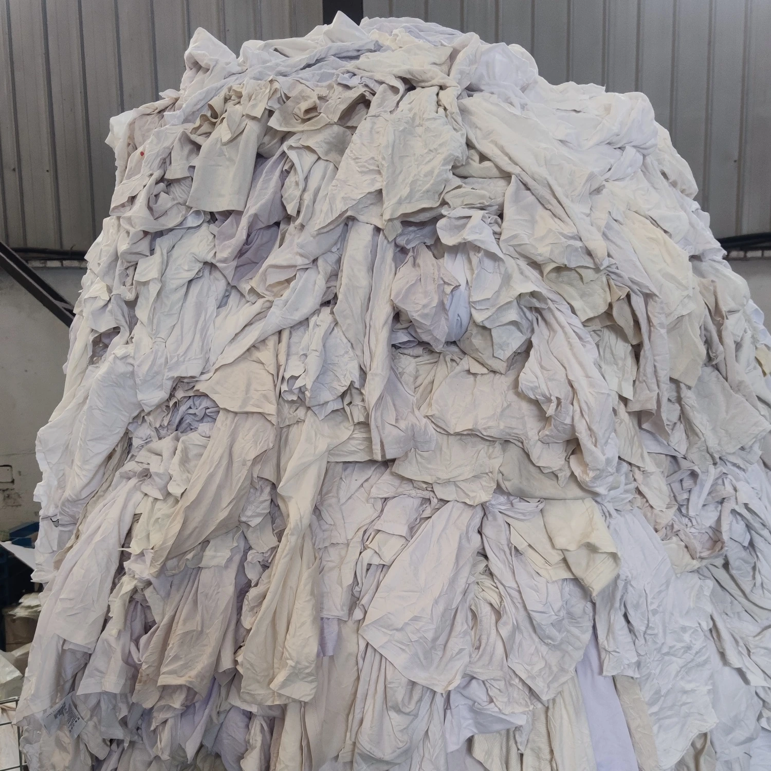 Using Waste Wiping White T-shirt 100% cotton rags from Chinese  Manufacture white cotton rags for industrial