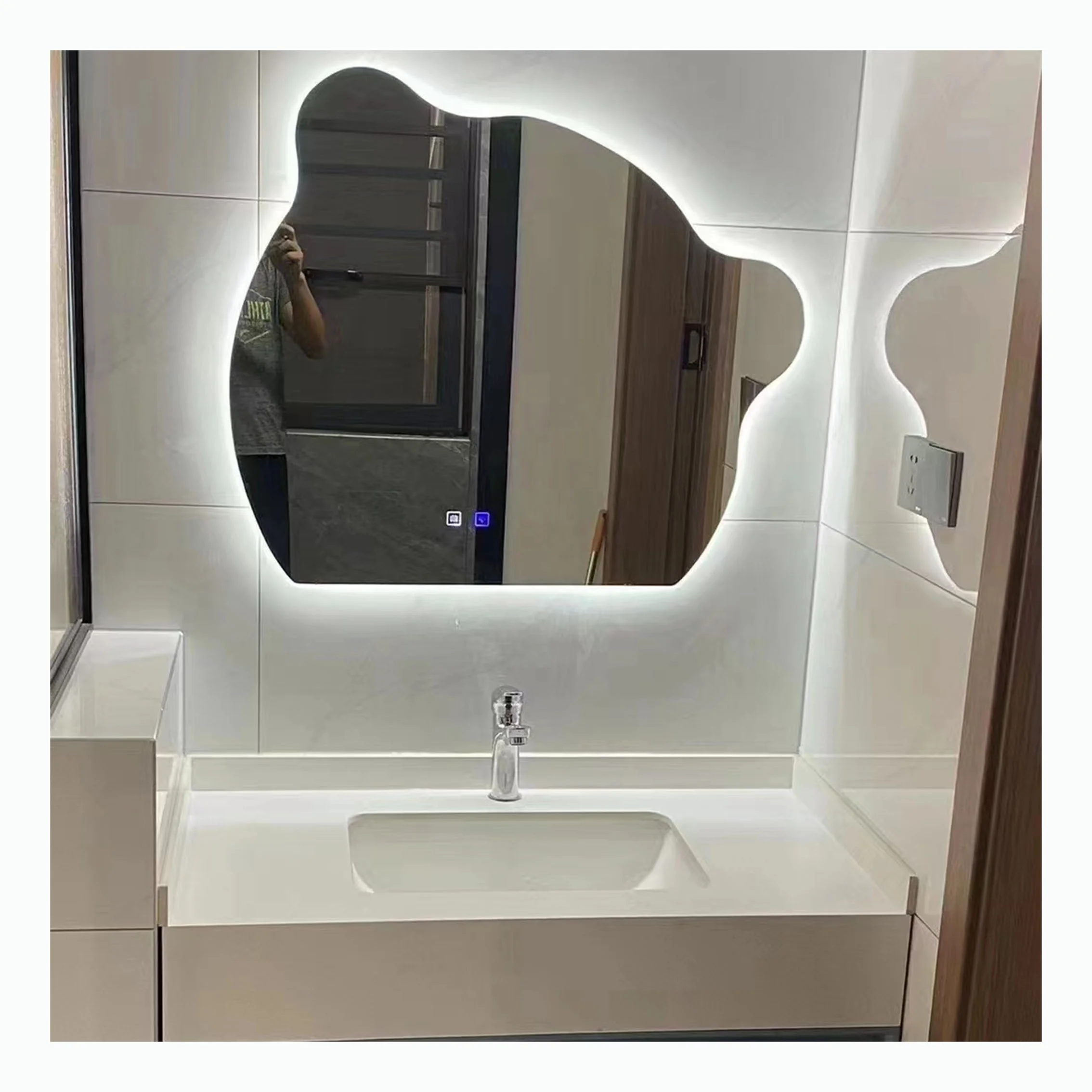 New Arrival Round Bathroom Mirror with Anti-fog and Double Coated 914x1220mm Glass