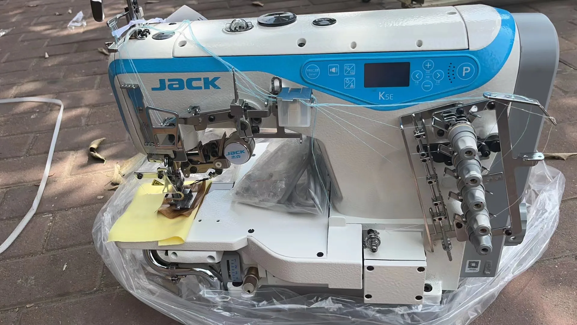 Hot-selling high-speed new Jack K5E computer-controlled direct-drive cylinder arm interlock sewing machine
