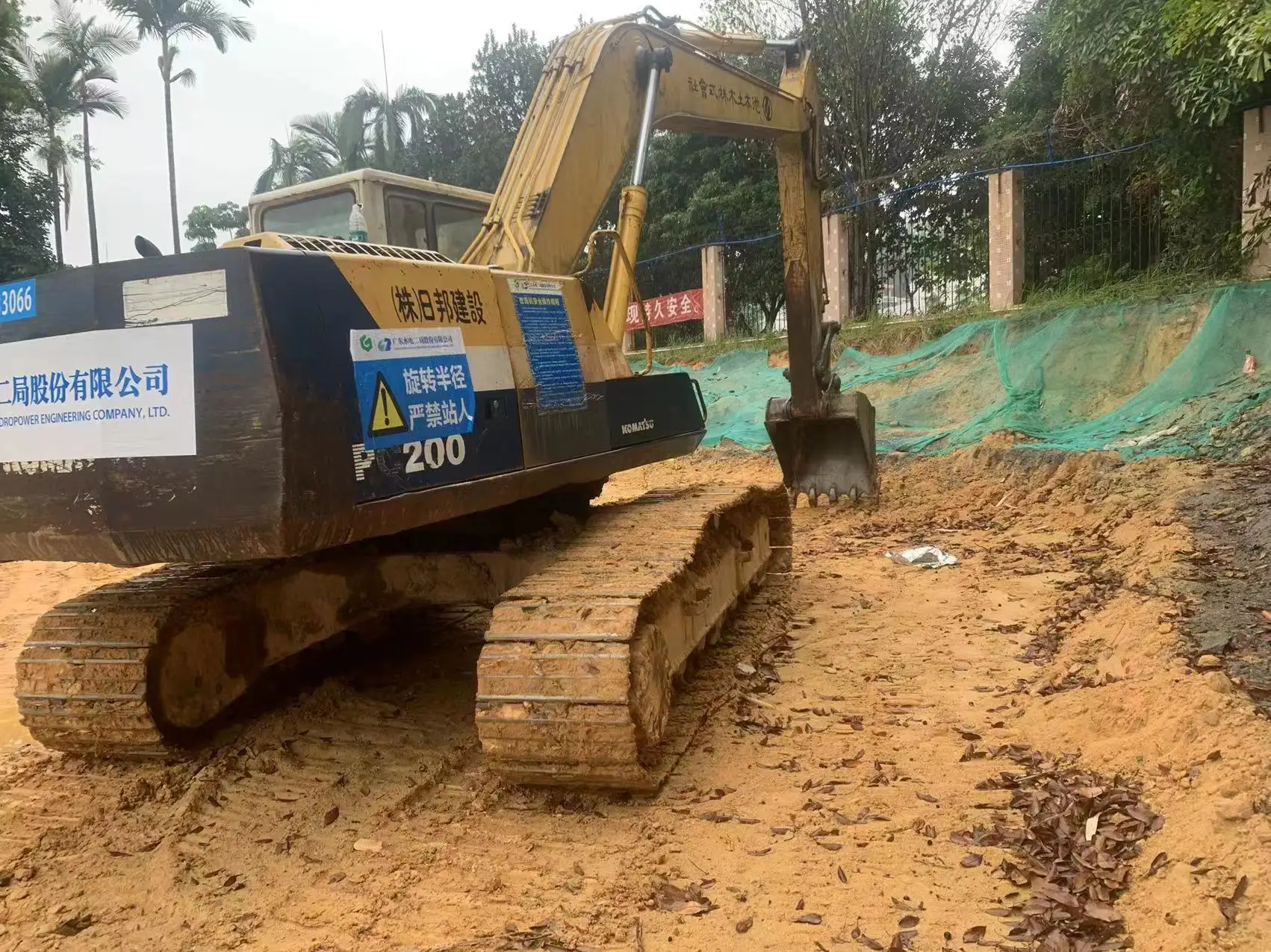 original used japan komatsu pc220-8 pc 200-5 crawler excavator pc 220-8 good condition digger for sell in cheap price