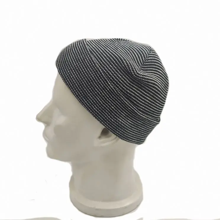 Manufacturers winter caps бини caps with logo custom