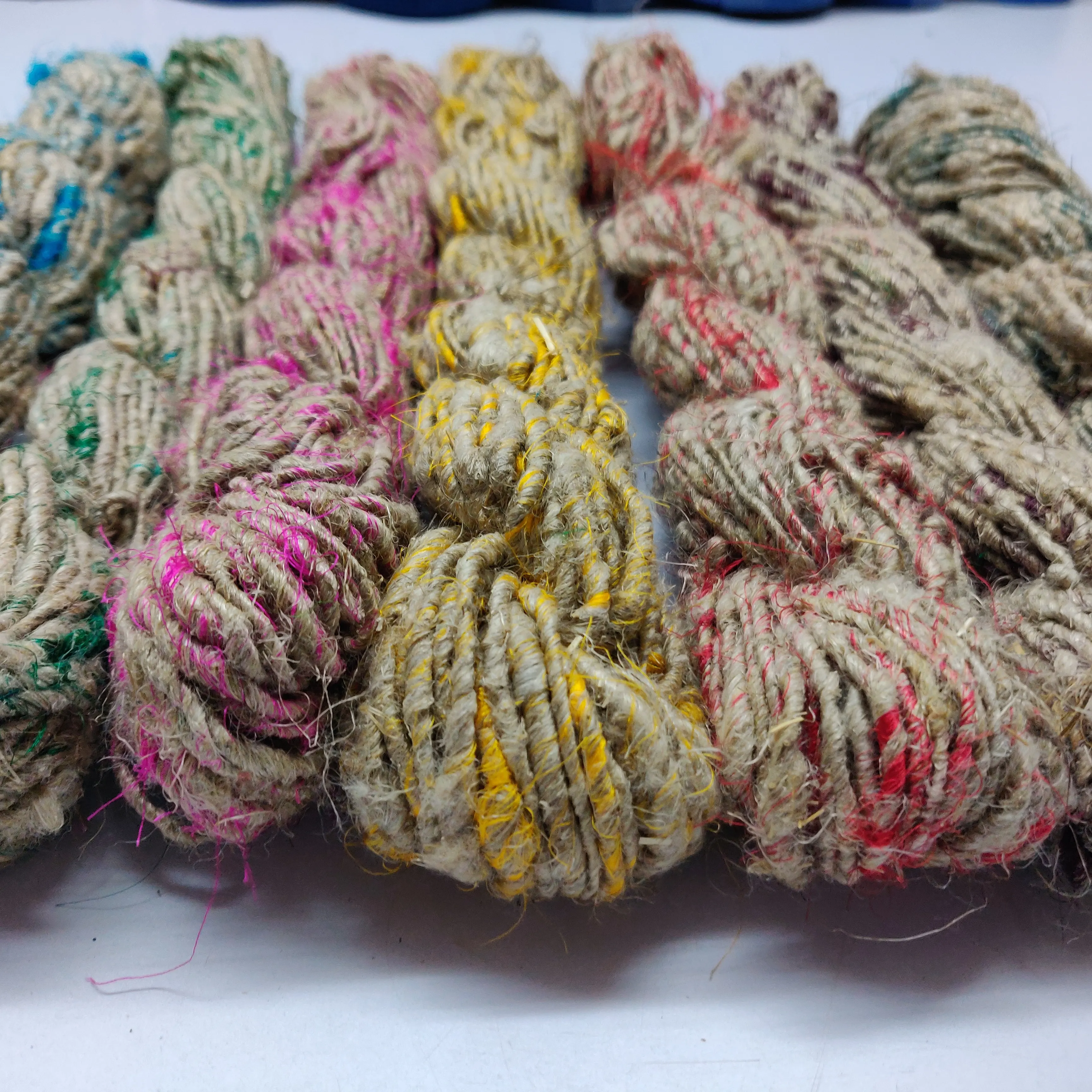
RECYCLED LINEN YARN 