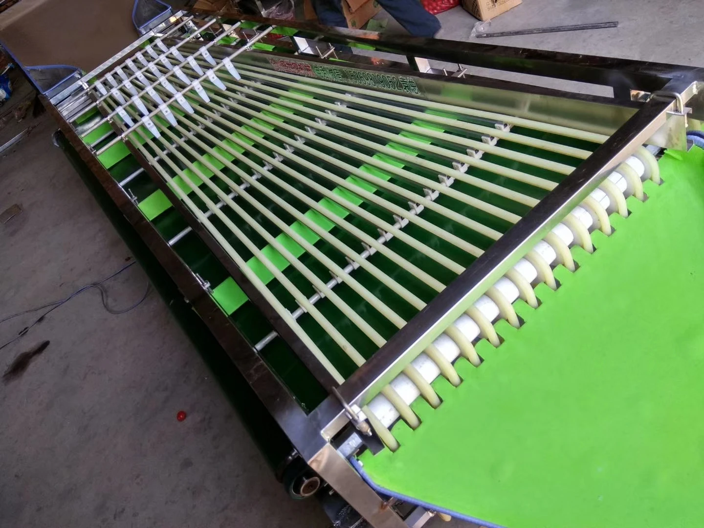 Electronic fruit grading grader machine size fruit sorting equipment