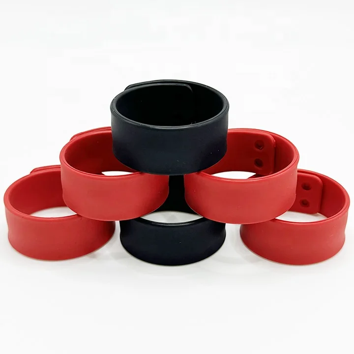 Manufacturer Adult Extra Long Silicone Wrist Band Flexible Snap Rubber Wristband Slap Bracelet
