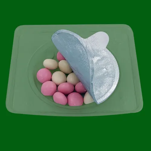 
Topper with Mix of wheat drops in white chocolate 