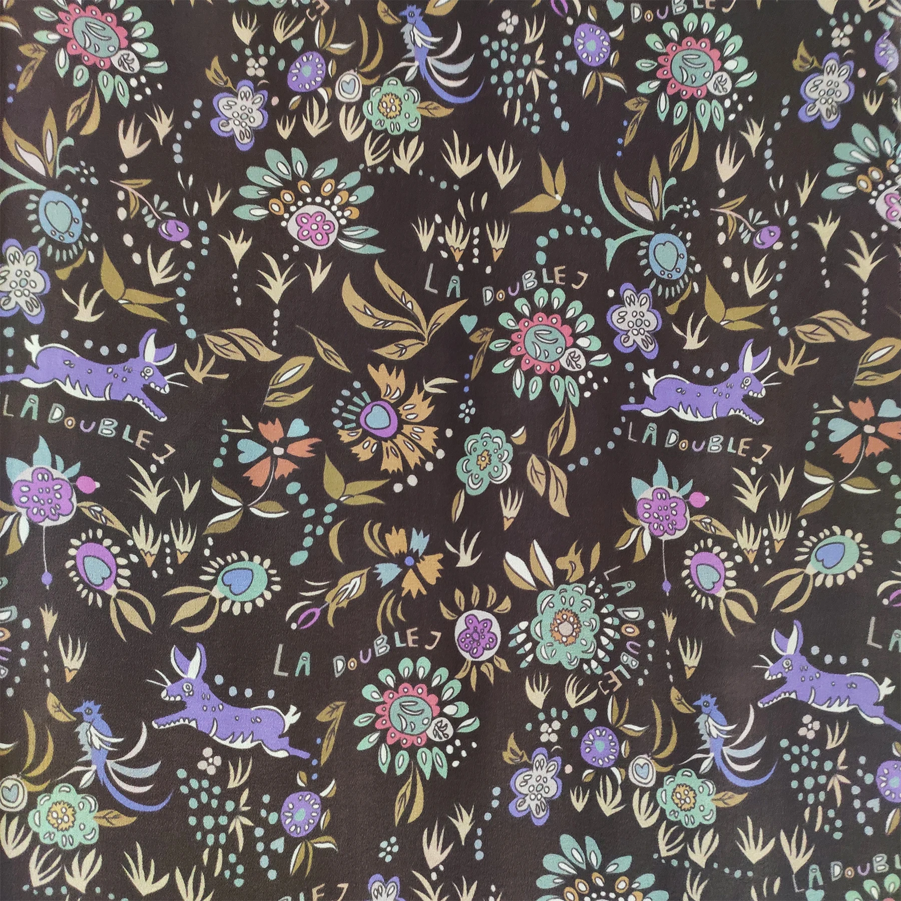 
Wholesale Factory Custom Cartoon Floral Print Silk Satin Fabric Twill Silk Satin Shawl Silk Crepe Fabric 