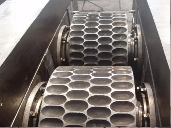 Ball press spare parts wear-resistant corrosion-resistant roller briquettes