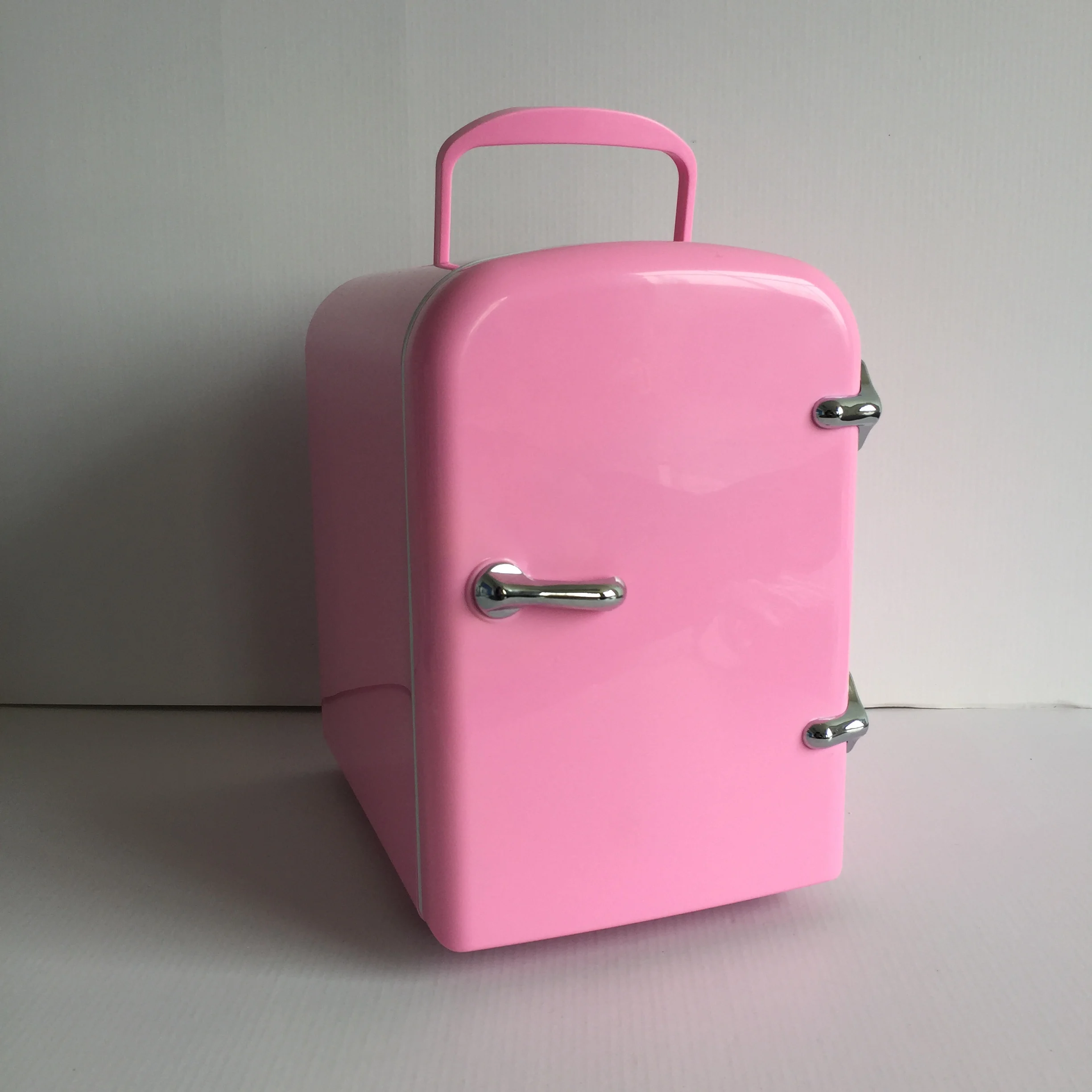 4 L/6 Can AC/DC Portable  mini refrigerator for cosmetics Thermoelectric Cooler and Warmer mini beauty refrigerator