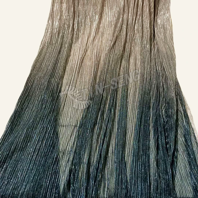 Дымчатая люрексная ткань с эффектом омбре плиссированная металлическая градиентным цветом