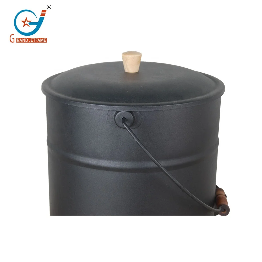 High Quality Reusable Metal Black Fireplace Tools Wooden Handle Ash Coal Bucket With Lid Shovel