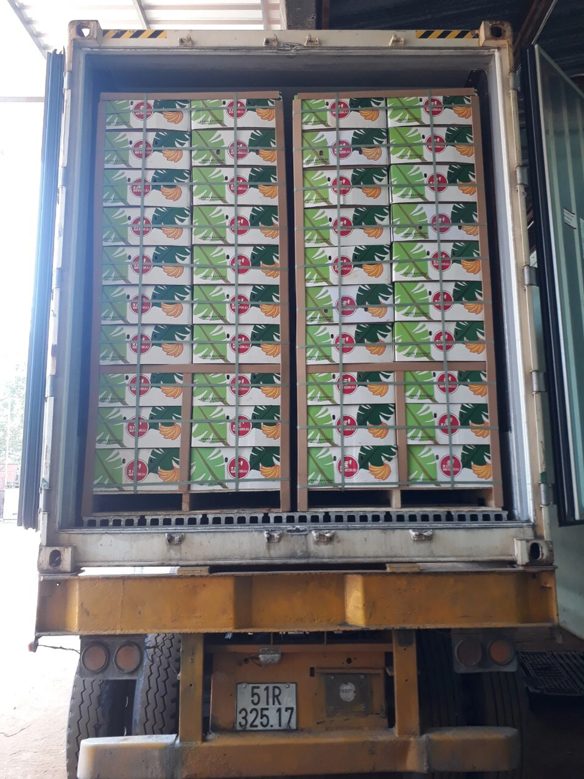 CAVENDISH BANANA, VIETNAM ORIGIN, HIGH QUALITY, BEST PRICE FOR DIRECT EATING, CROP 2022-2023