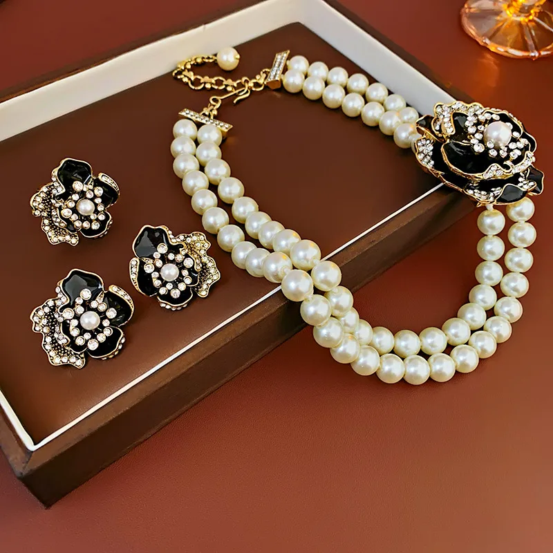 French Vintage Style Necklace with Diamonds and Dripping Oil Flower Pearl Necklace Earrings and Ring Jewelry Set