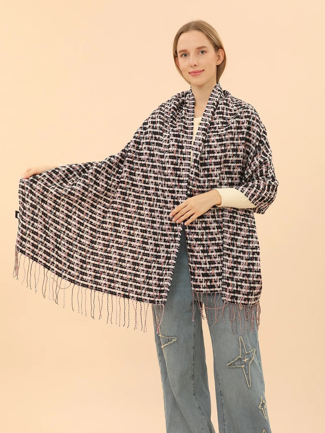 Fashion Plaid Print Soft Luxurious Viscose Ladies Ethnic Scarves And Shawls