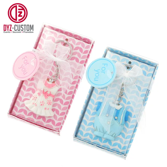 Girl Pink Dress and Boy Blue Clothes Keyrings Metal Resin Iron Baptism Souvenirs Baby Shower Favors Return Gifts in Gift Box