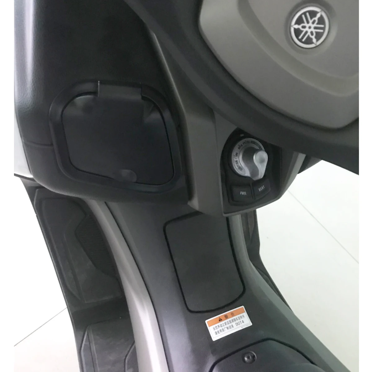 Motorcycle patented product factory direct sale for Yamaha nmax 155  2019 tool case cover