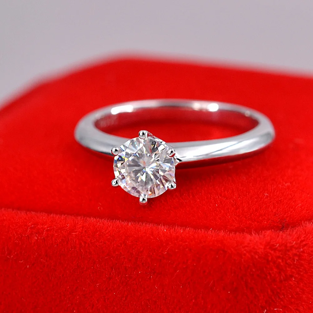 Jewelry custom diamond lab created Round 2.5 carat AU750 18k gold moissanite band ring