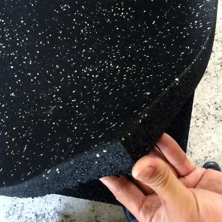 Sports Indoor Commercial Interlocking Rubber Mat Protective Gym Floor roll Rubber Flooring