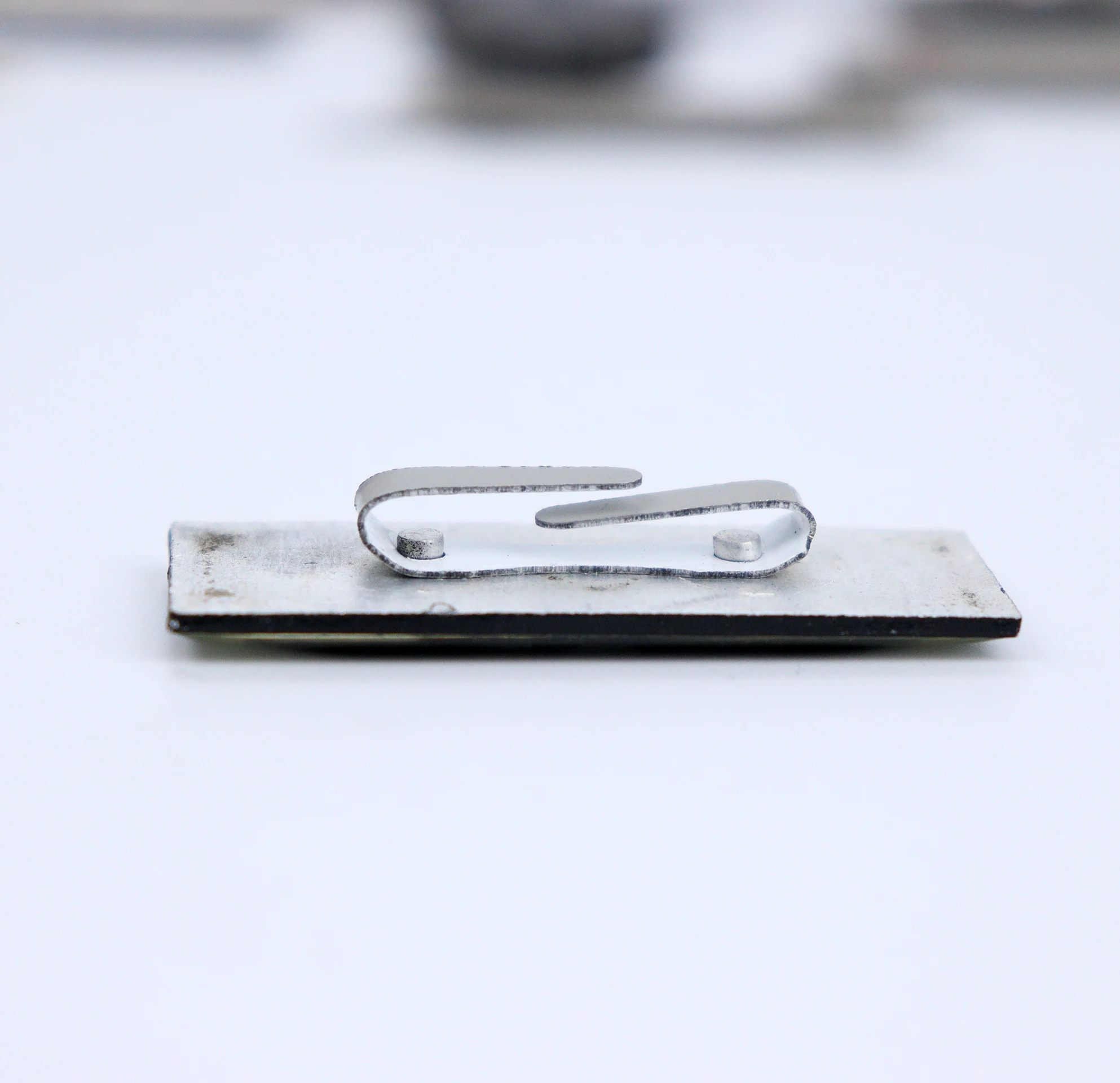 Custom Metal Logo Label Tags for Handbags ODM OEM for Bag Category Badges metal logo custom