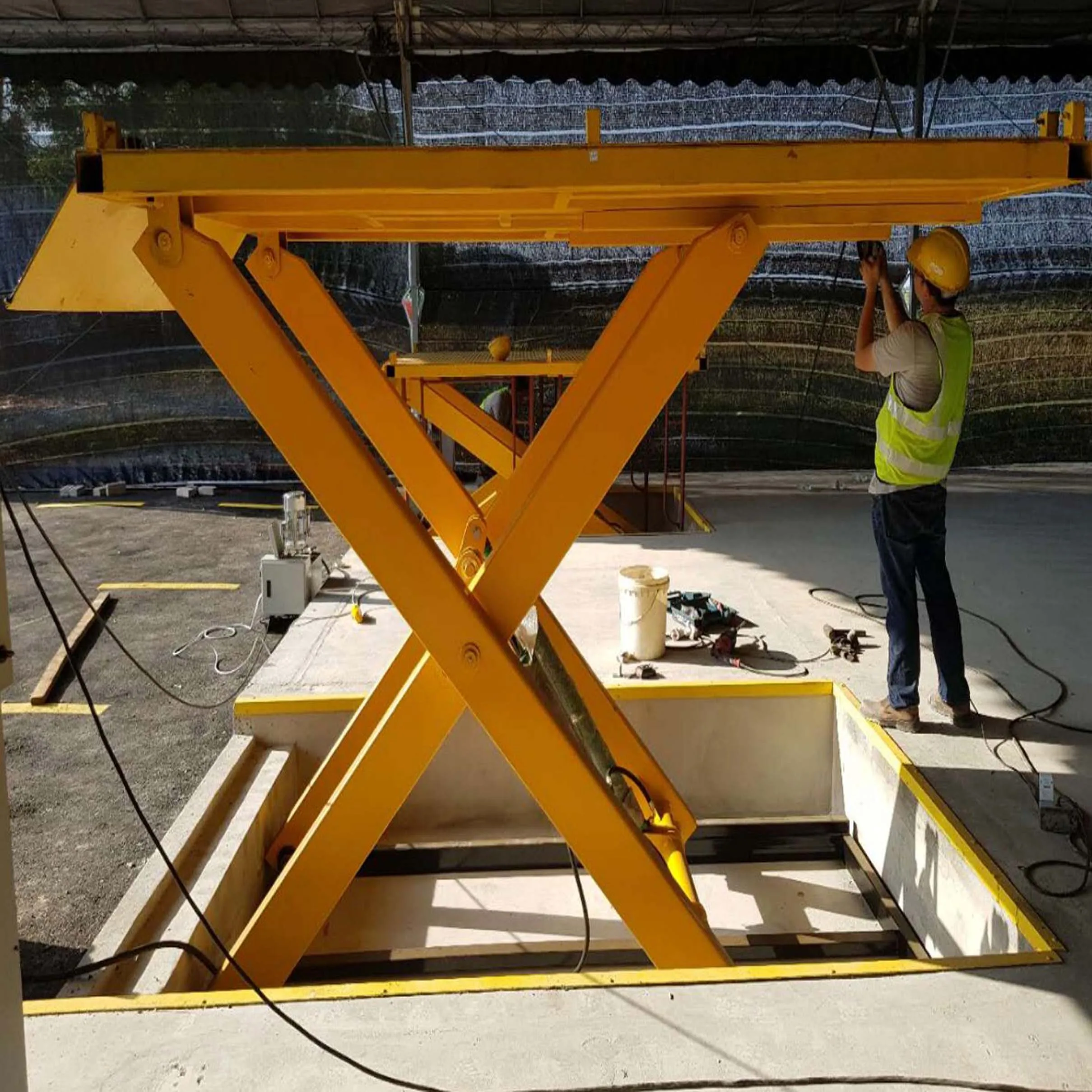 warehouse cargo lift hydraulic electric lift platform for construction equipment