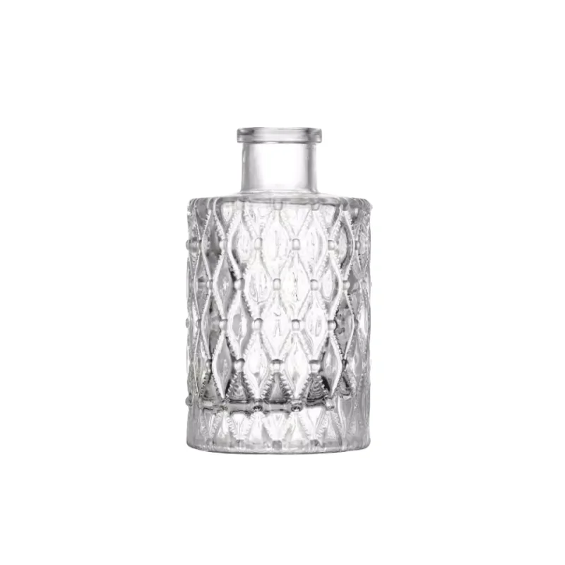 Wholesale150ml Unique Shaped Embossed Patterns Aroma Air Reed Diffuser Glass Bottle With Sticks