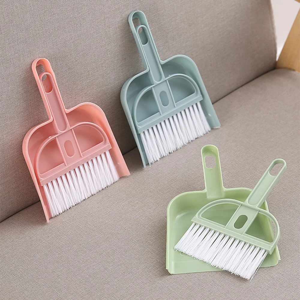 Plastic Mini desktop broom and dustpan set Sweeping Bed Hair Trash Broom Keyboard Brush Broom and Dustpan Set