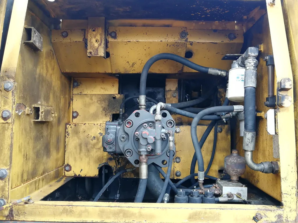 Б/у экскаватор Volvo EC210 оригинал Сделано в Корее состояние 85%