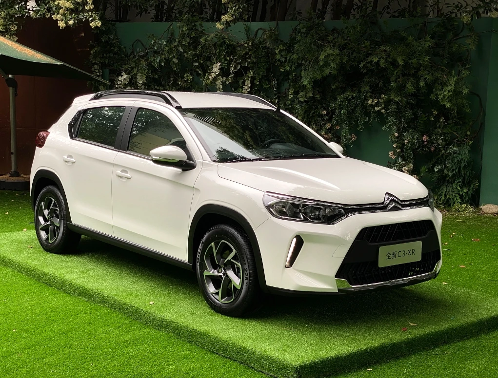 DongFeng Citroen C3-XR Small SUV Gasoline Car made in China Citroen c3xr Vehicle With 5 Seats cheap price