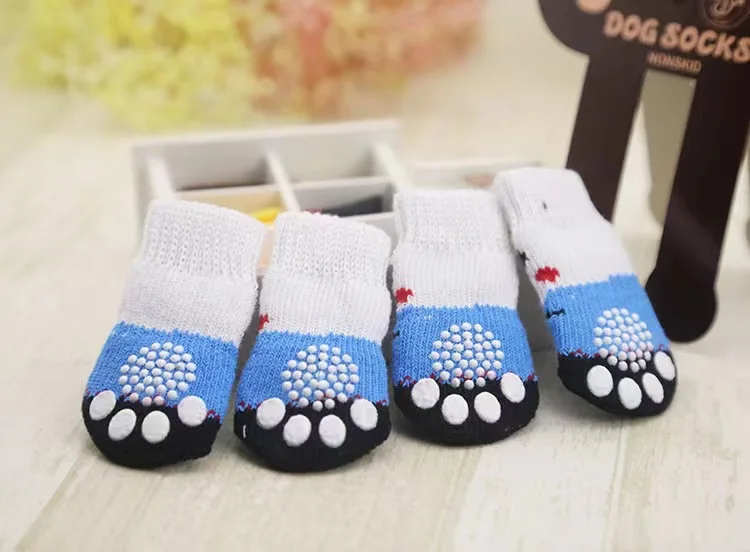 Hot Selling Cute Pet Cat Puppy Socks Multi Pattern Warm Non-Slip Soft  Christmas Socks For Pet