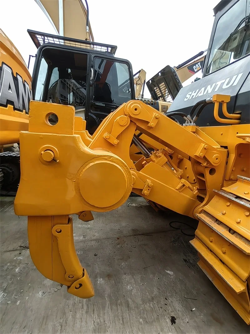 Factory Price Shantui SD22 used bulldozers/Chinese tractor SD22 SD32 Shantui used crawler bulldozer for sale